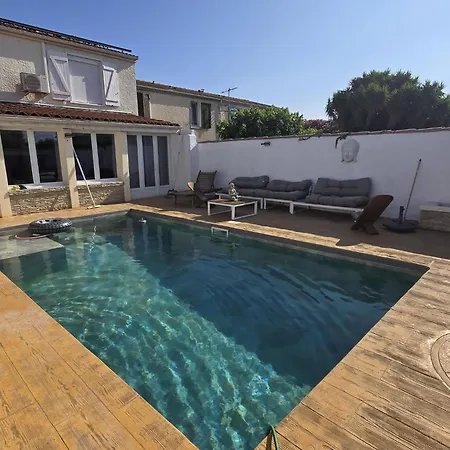 8p Piscine+ Spa+clim+ 4 Sdb Proche Des Plages